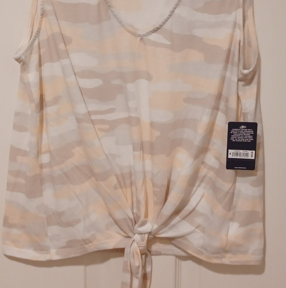 LUCKY BRAND BEIGE PLUSH PINK CAMOUFLAGE TIE FRONT - Picture 4 of 12